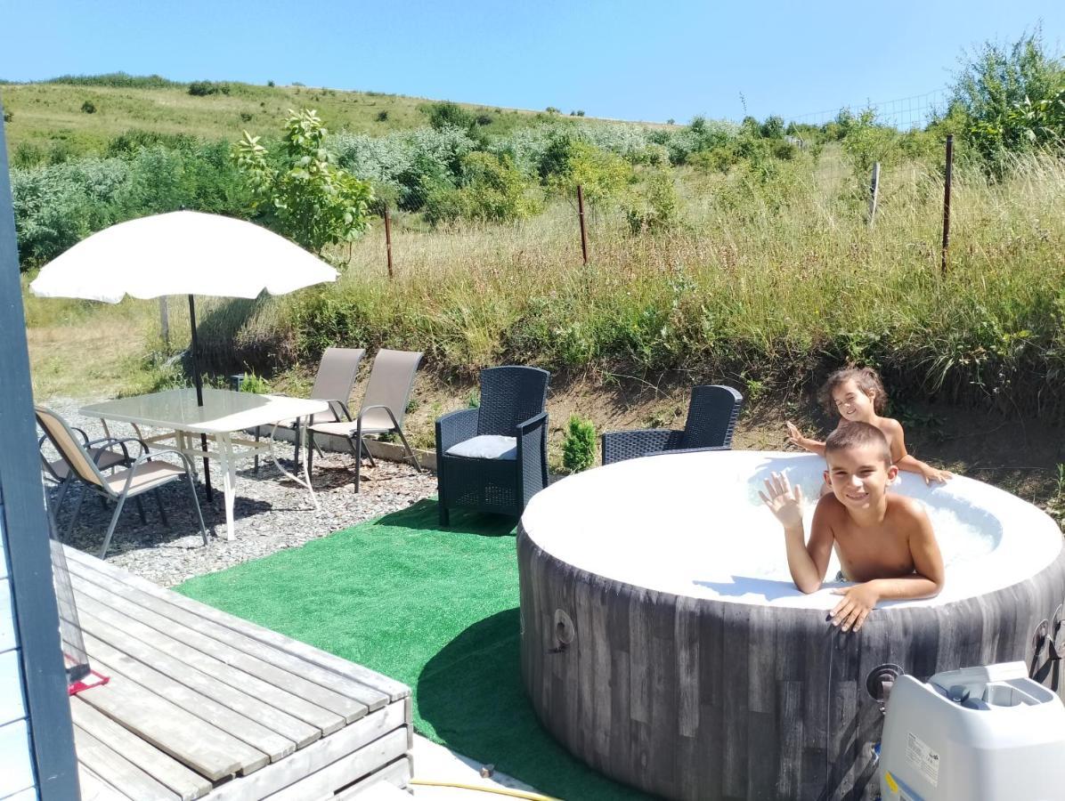 Tiny House Cluj With Jacuzzi Villa Sinnicoara Bagian luar foto