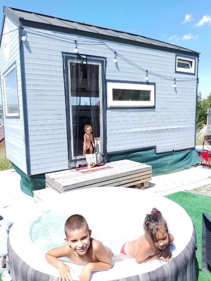 Tiny House Cluj With Jacuzzi Villa Sinnicoara Bagian luar foto